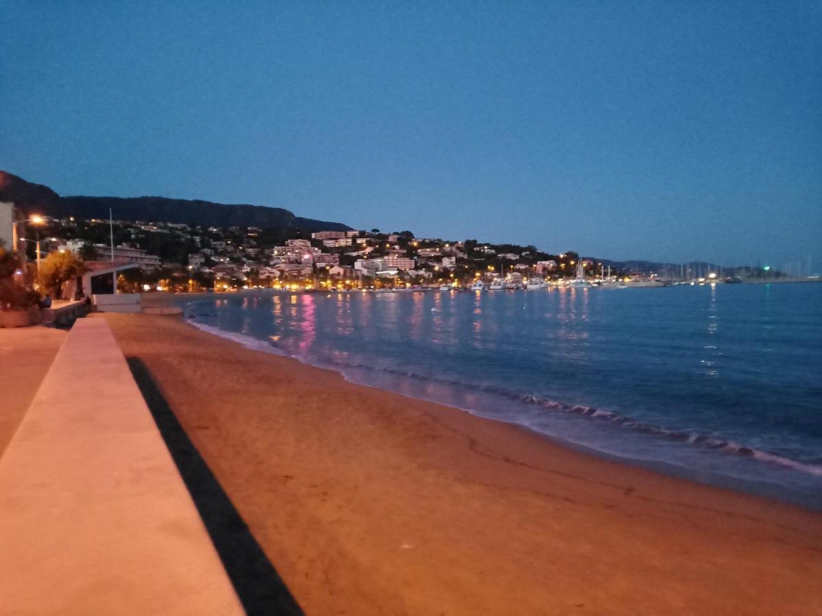 Face Mer Entre Plage Et Marina Борм-ле-Мимоза Экстерьер фото